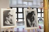 Priestory konferencie zdobila výstava fotografií dojčenia